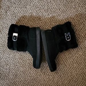 Black Guess booties/Size9